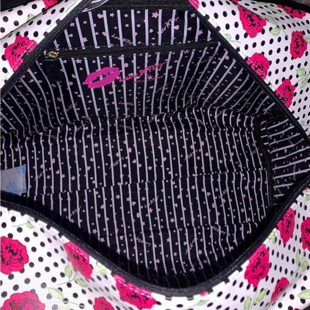 Betsey Johnson Weekender Bag and Crossbody Bag set NWT - Picture 4 of 16